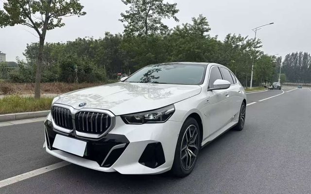 BMW i5 2024 eDrive 35L Luxury M Sport Package