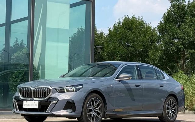 BMW i5 2024 eDrive 35L Luxury M Sport Package