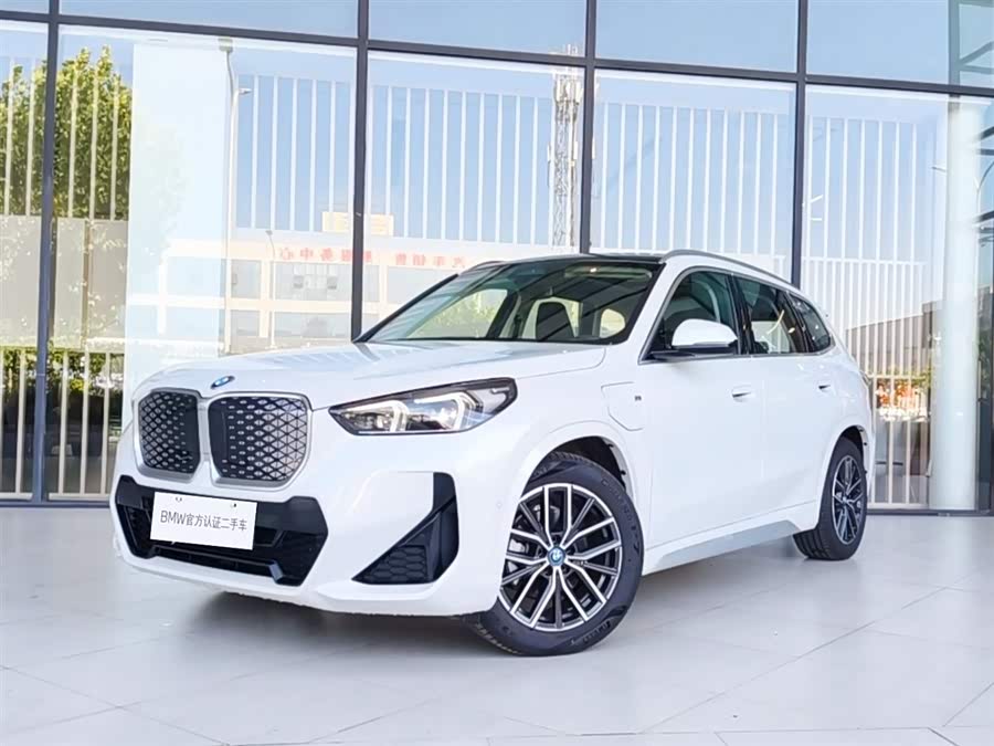 BMW iX1 2025 eDrive25L M Sport Package