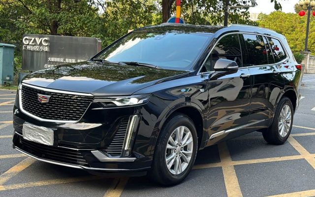 Cadillac XT6 2022 2.0T 7-Seater 4WD Fashion