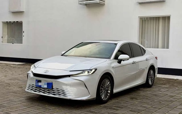 Camry 2025 2.0HG Glory
