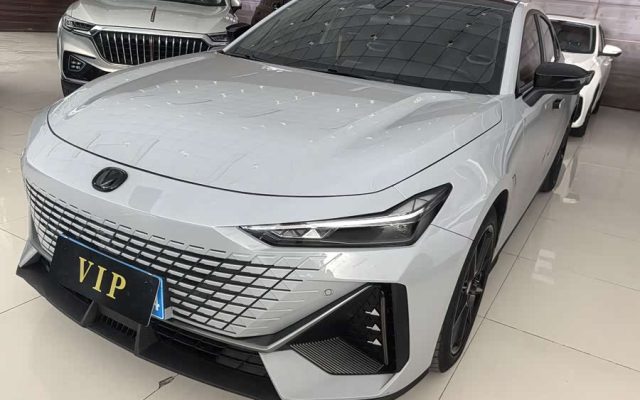 Changan UNI-V 2023 1.5T Premium