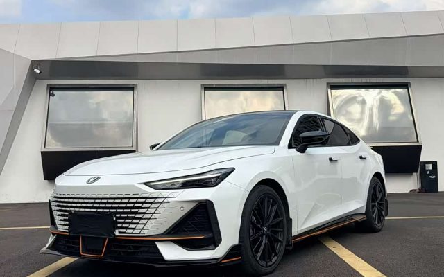 Changan UNI-V 2023 1.5T Sport