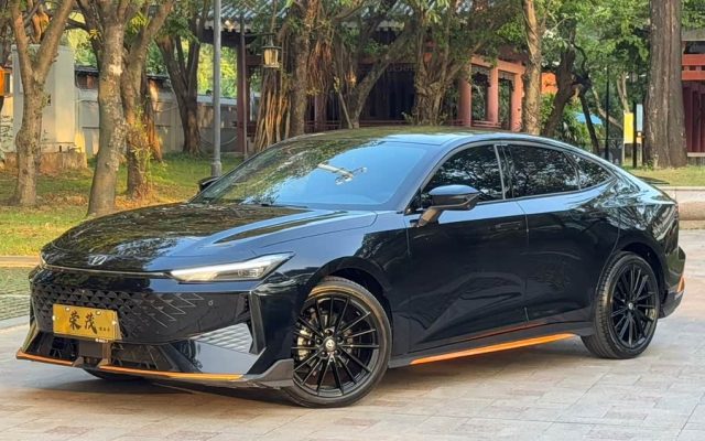 Changan UNI-V 2024 1.5T Premium Sports Edition