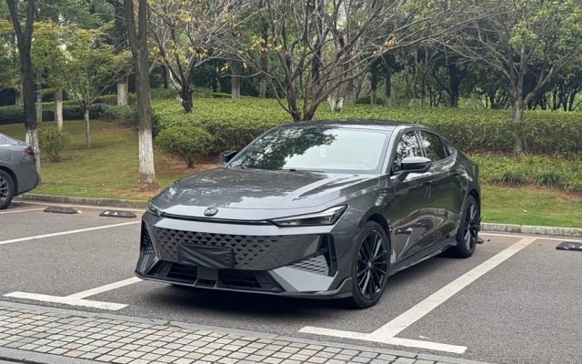 Changan UNI-V 2024 1.5T Premium Sports Edition