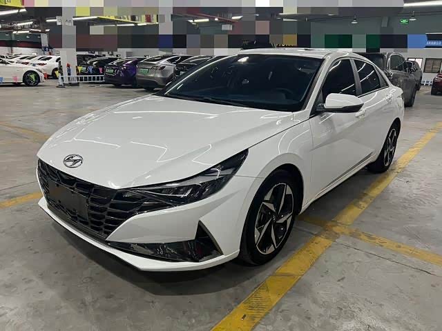 Elantra 2022 1.5L CVT LUX Premium Edition