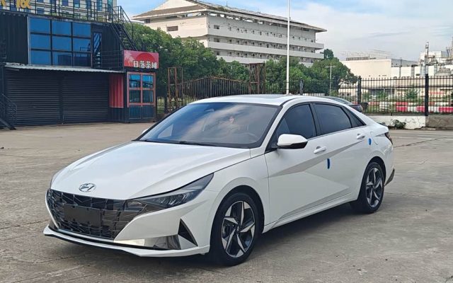 Elantra 2022 240TGDi DCT Luxury