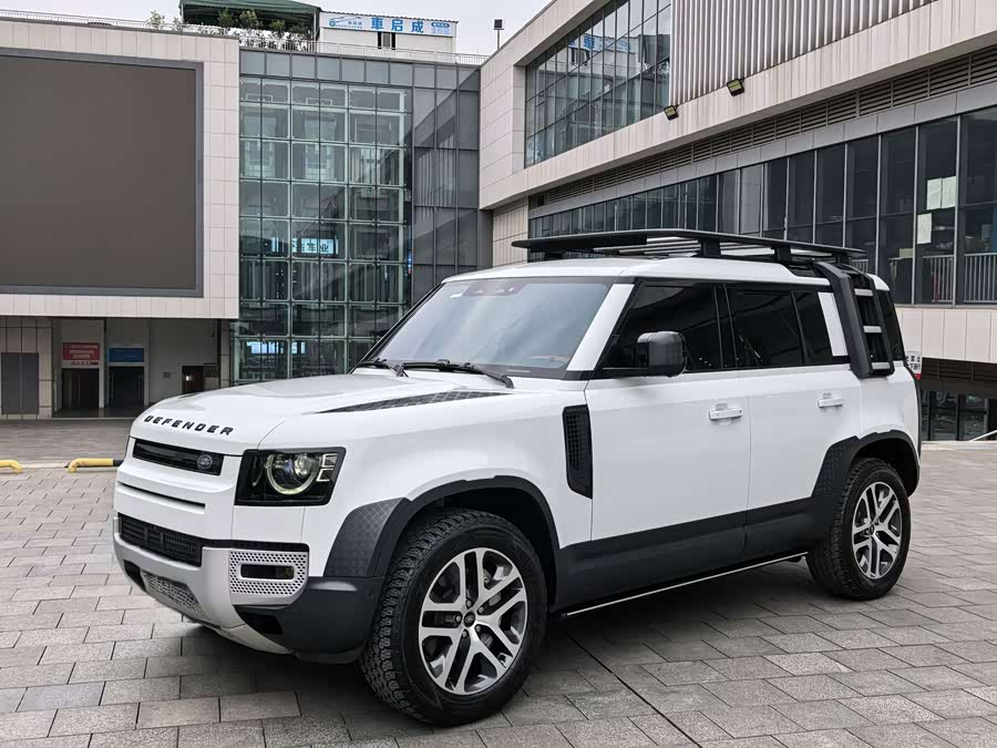 Land Rover Defender 2024 110 3.0T P400 Dark Special Edition