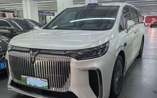 Lantu Dreamer 2025 2WD Premium Qian Kun Edition