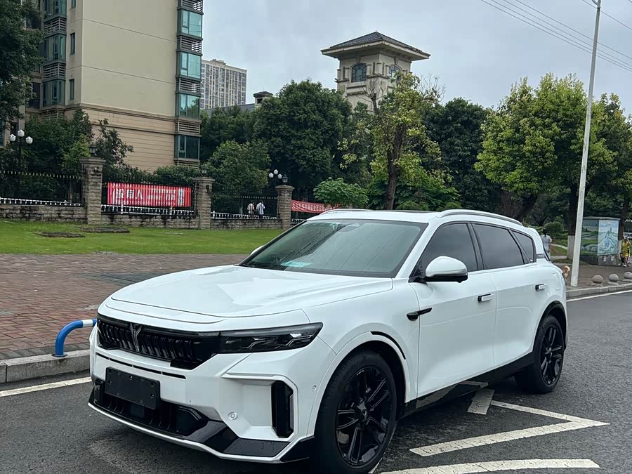 Lantu FREE 2024 Ultra Long Range Intelligent Driving