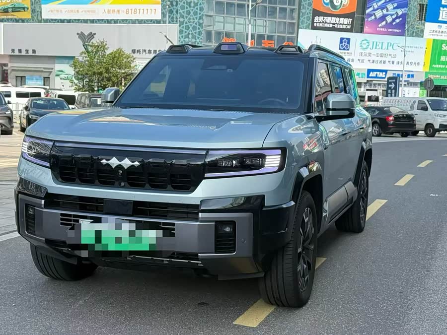 Leopard 8 2025 2.0T Intelligent Flagship 7-Seater