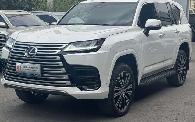 Lexus LX 2025 700h Executive
