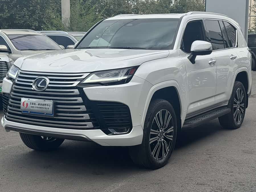 Lexus LX 2025 700h Executive