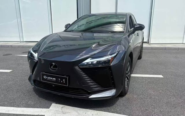 Lexus RZ 2023 450e 4WD Enjoyment