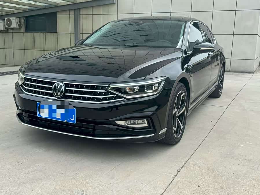 Magotan 2023 2 Million Units Commemorative Edition 330TSI DSG Luxury Type