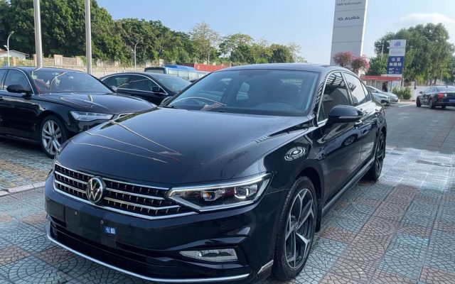 Magotan 2023 2.0T 330TSI DSG Leading