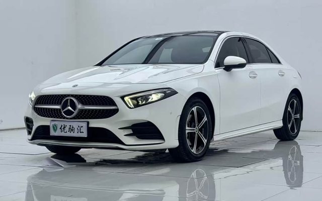 Mercedes-Benz A-Class 2023 A 200 L Fashion Edition
