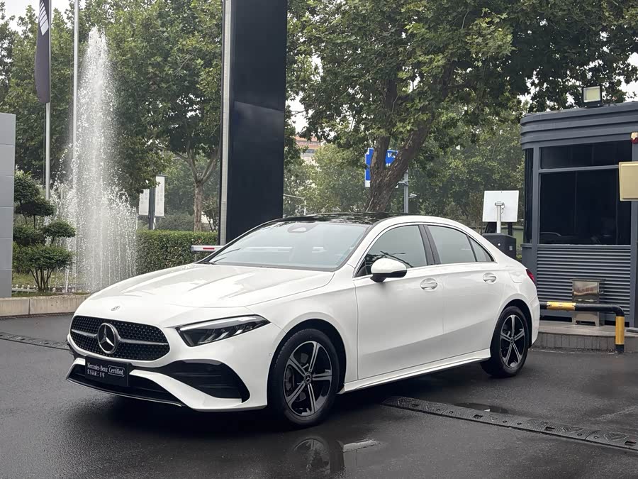 Mercedes-Benz A-Class 2023 A 200 L Fashion Edition