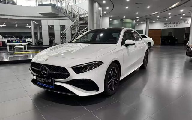 Mercedes-Benz A-Class 2024 A 200 L Dynamic