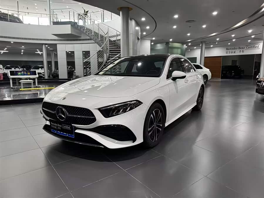 Mercedes-Benz A-Class 2024 A 200 L Dynamic