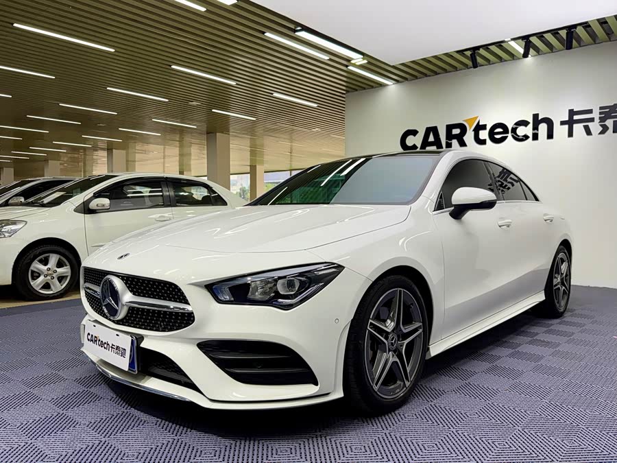 Mercedes-Benz CLA 200 4MATIC