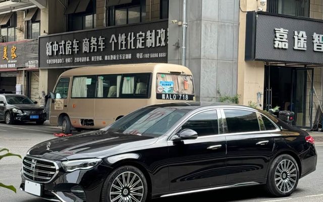 Mercedes-Benz E-Class 2024 E 300 L Fashion Edition
