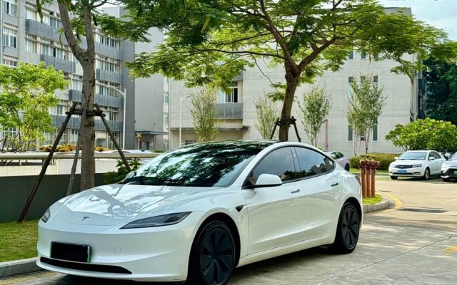 Model 3 2023 RWD