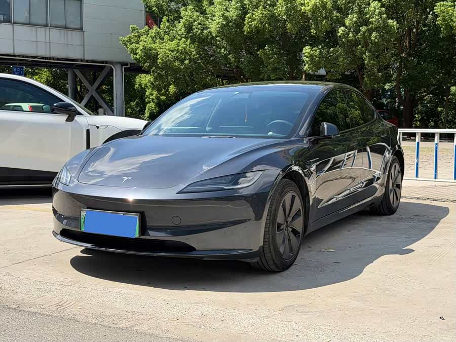 Model 3 2023 RWD