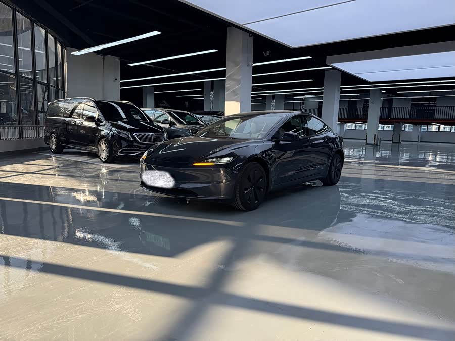 Model 3 2023 RWD