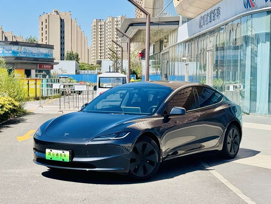 Model 3 2025 RWD