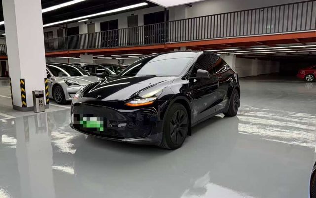 Model Y 2024 RWD