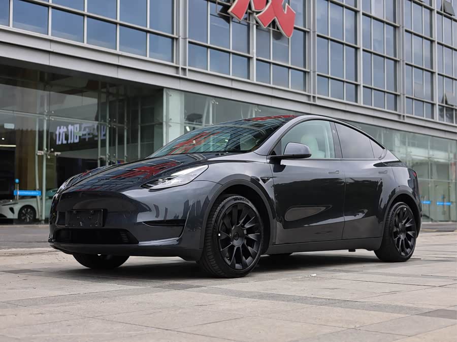 Model Y 2024 RWD