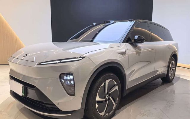 NIO ES8 2024 75kWh