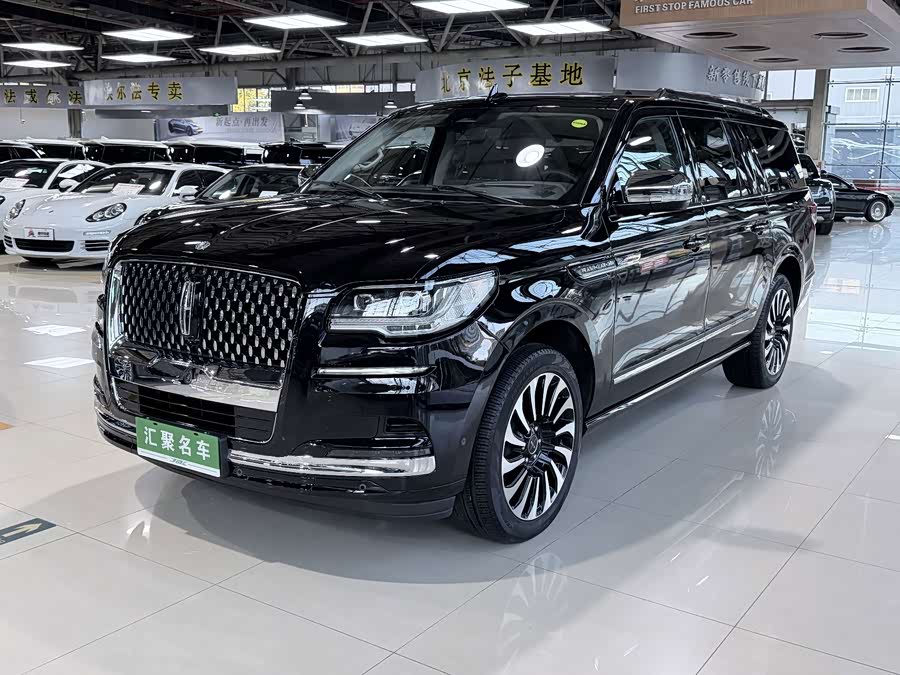 Navigator 2022 3.5T Long Wheelbase President