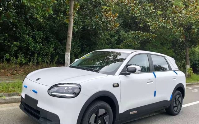 QQ3 EV 2026 420 Passion Edition