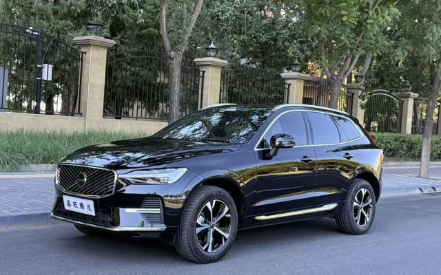 Volvo XC60 2026 B5 AWD Intelligent Luxury Edition