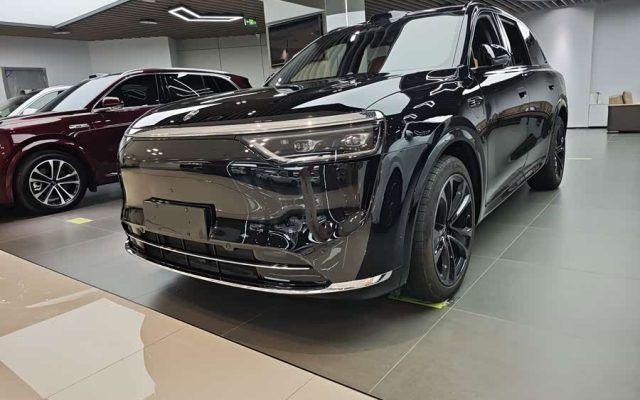 Wenjie M8 2025 Range Extender Max+ 53.4kWh 5-Seater (192-Line Laser Radar)