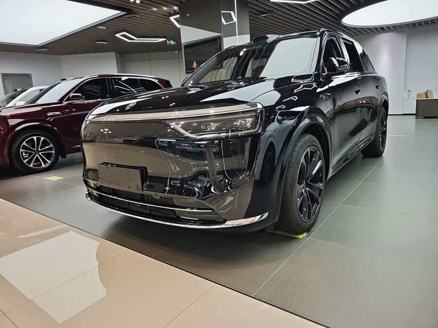 Wenjie M8 2025 Range Extender Max+ 53.4kWh 5-Seater (192-Line Laser Radar)