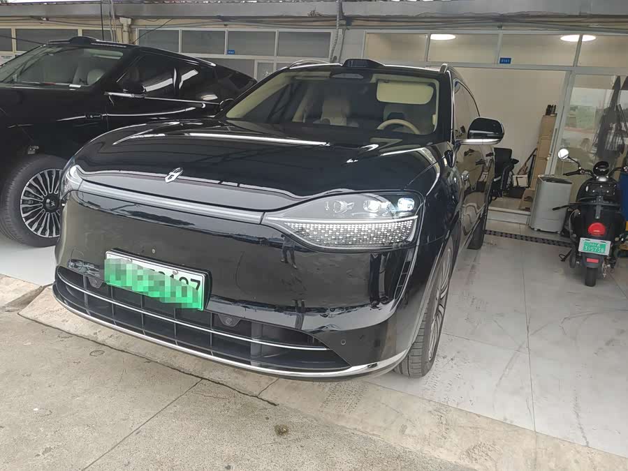 Wenjie M9 2024 Range Extender Ultra 52kWh 6-Seater