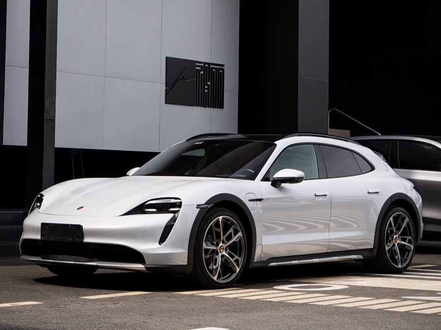 2022 Taycan Turbo Cross Turismo