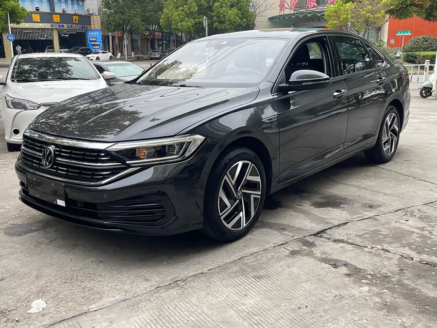 2023 Volkswagen 200TSI DSG Flyover