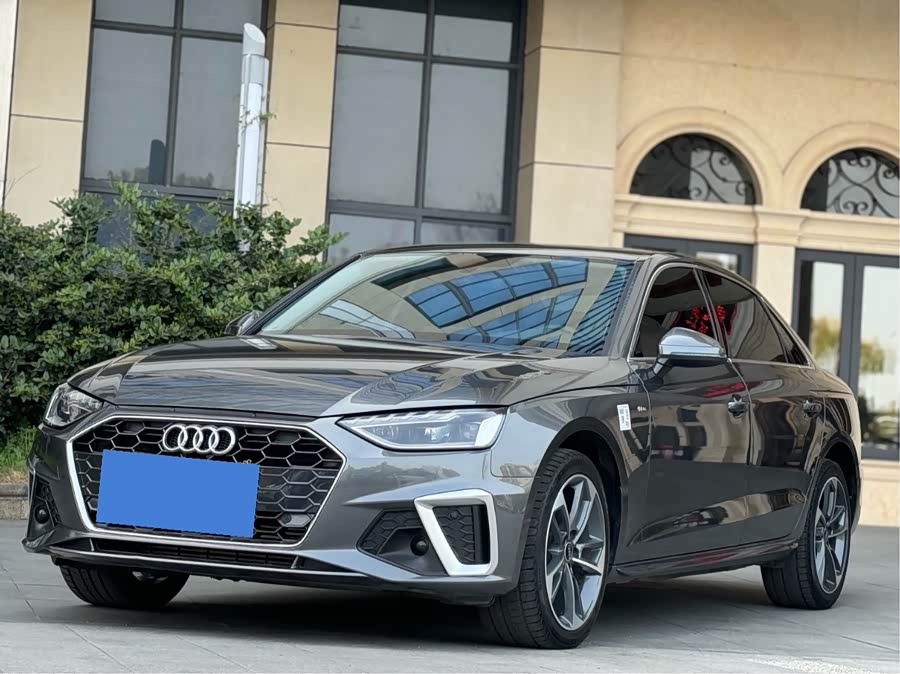 Audi A4L 2023 40 TFSI Fashion Dynamic Edition