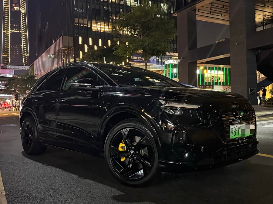 Audi Q4 e-tron 2024 40 e-tron Premium