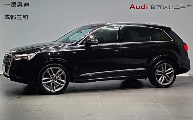 Audi Q7 2025 55 TFSI quattro S line Sport