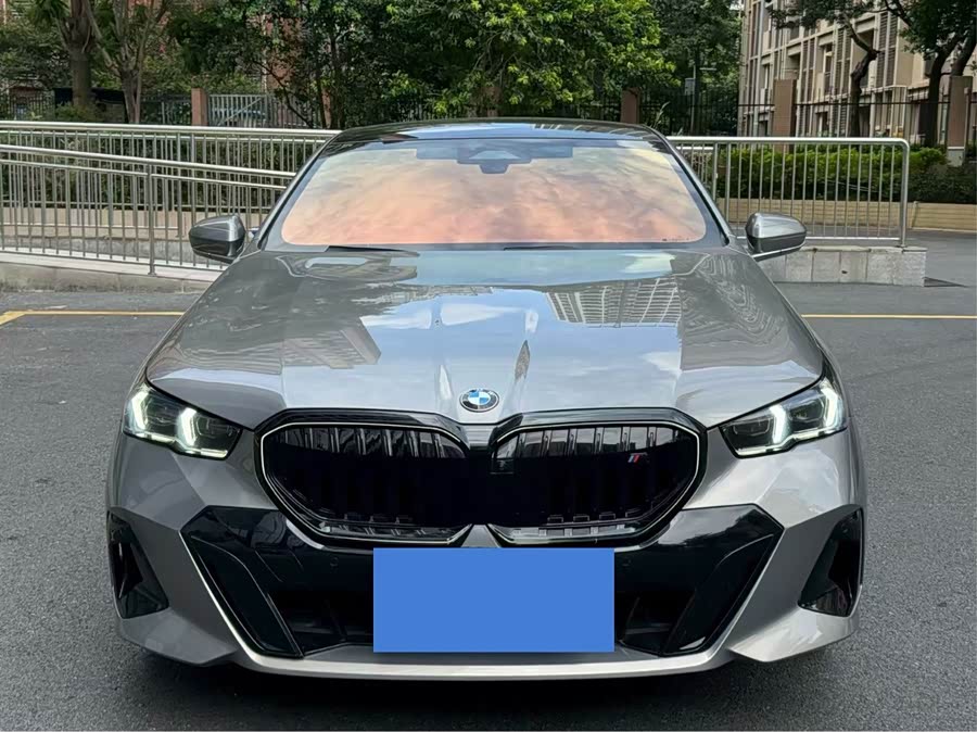 BMW 5 Series 2024 530Li Leading M Sport Package