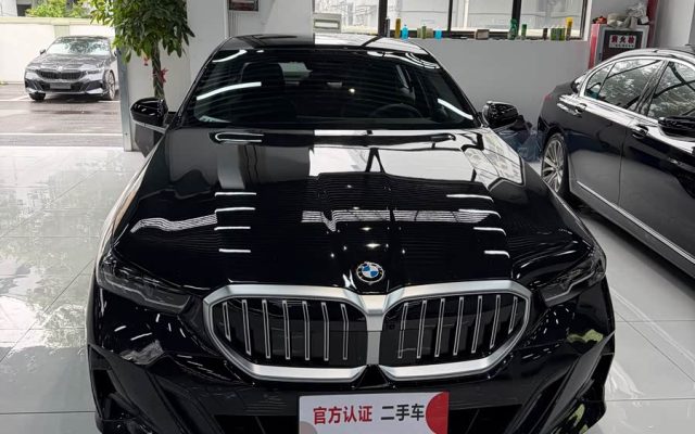 BMW 5 Series 2026 525Li M Sport