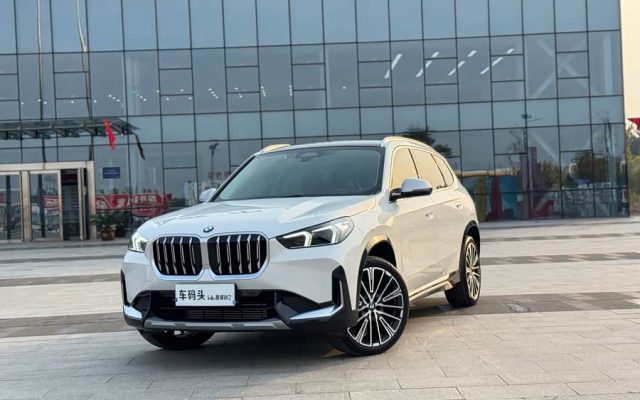 BMW X1 2024 xDrive25Li X Design