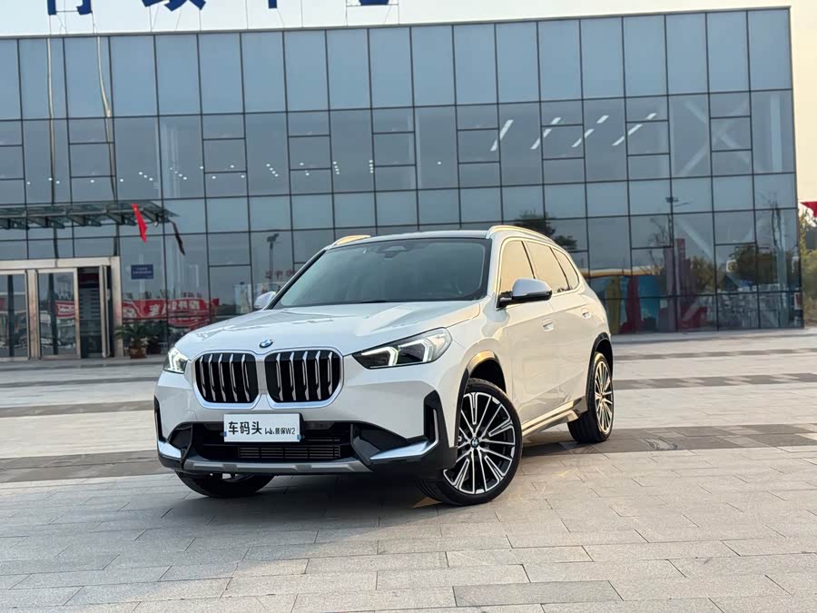 BMW X1 2024 xDrive25Li X Design