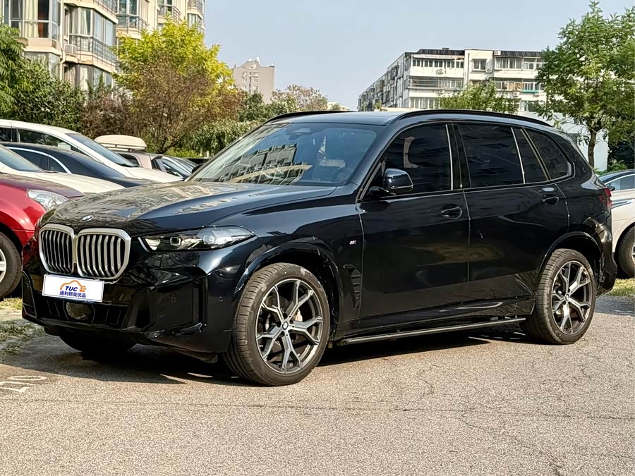 BMW X5 2023 xDrive 30Li Luxury M Sport Night Package