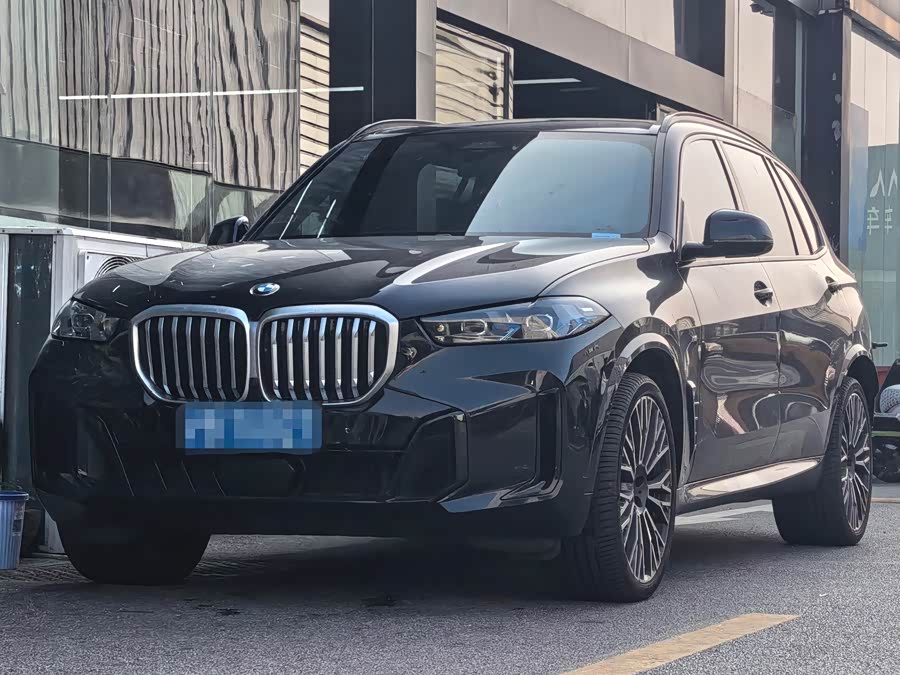 BMW X5 2023 xDrive 40Li M Sport Night Package